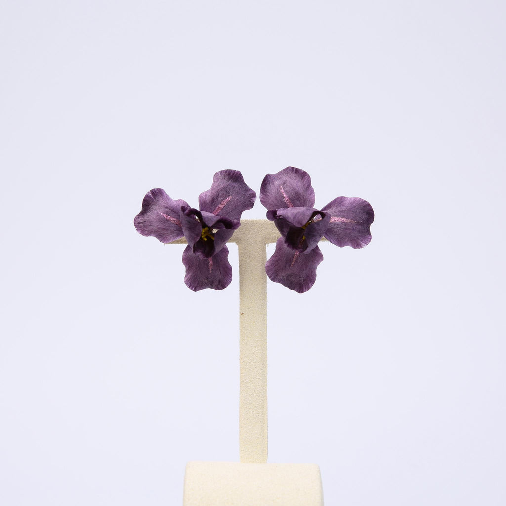 Iris Earrings No.001