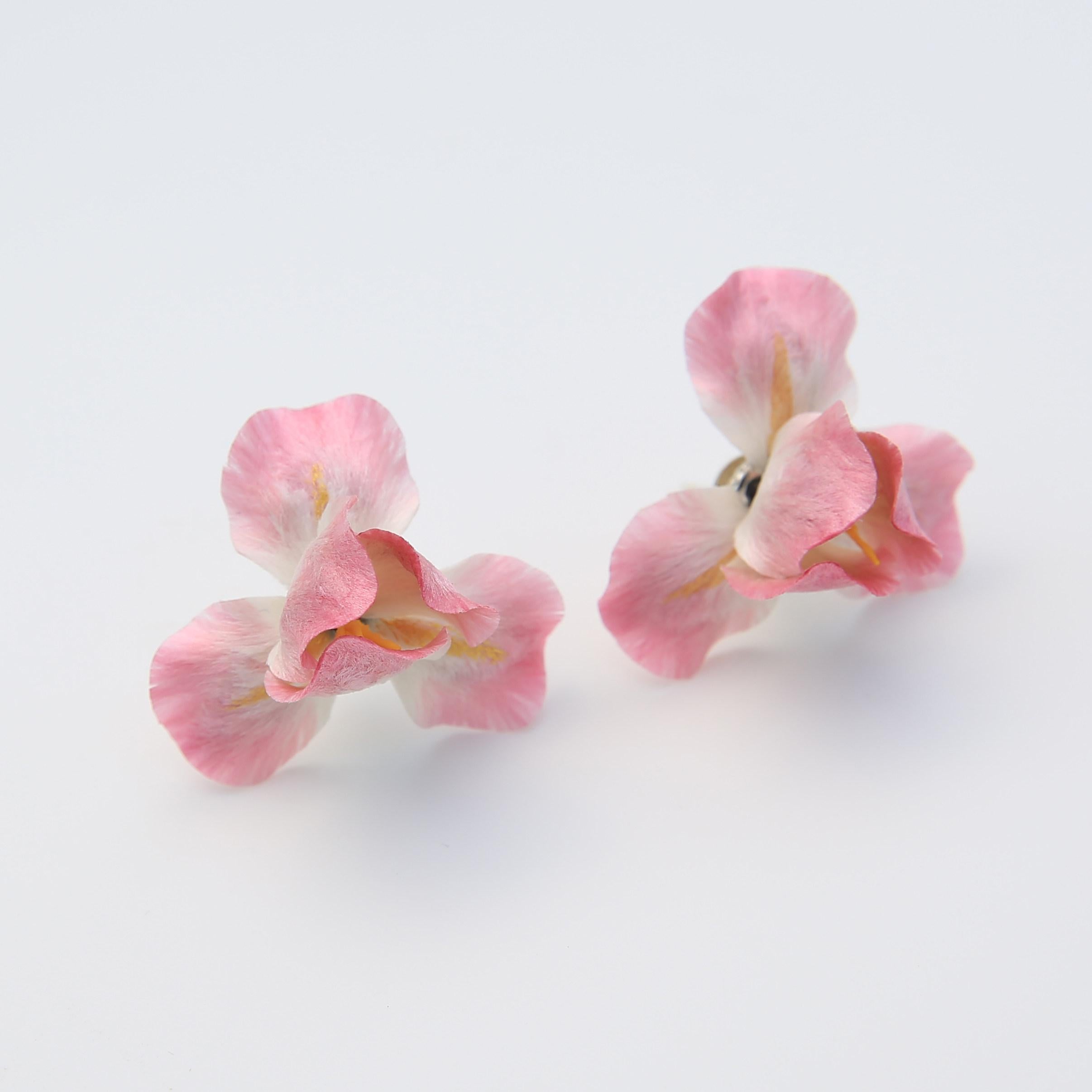 Iris Earrings No.001