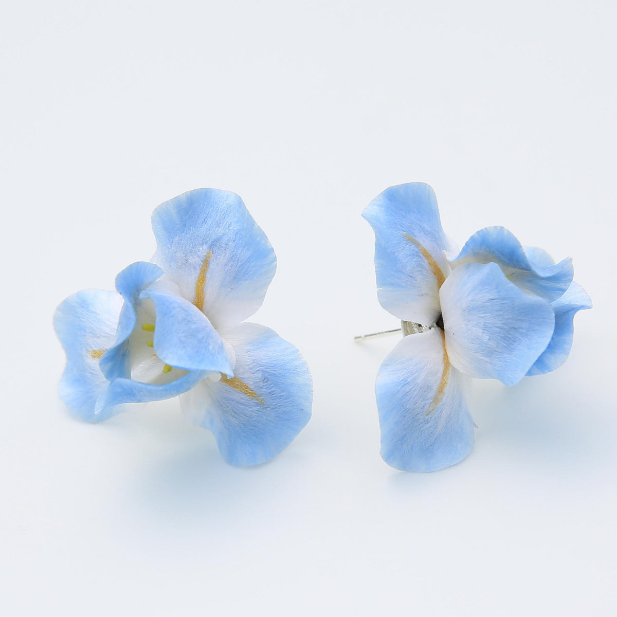 Iris Earrings No.001