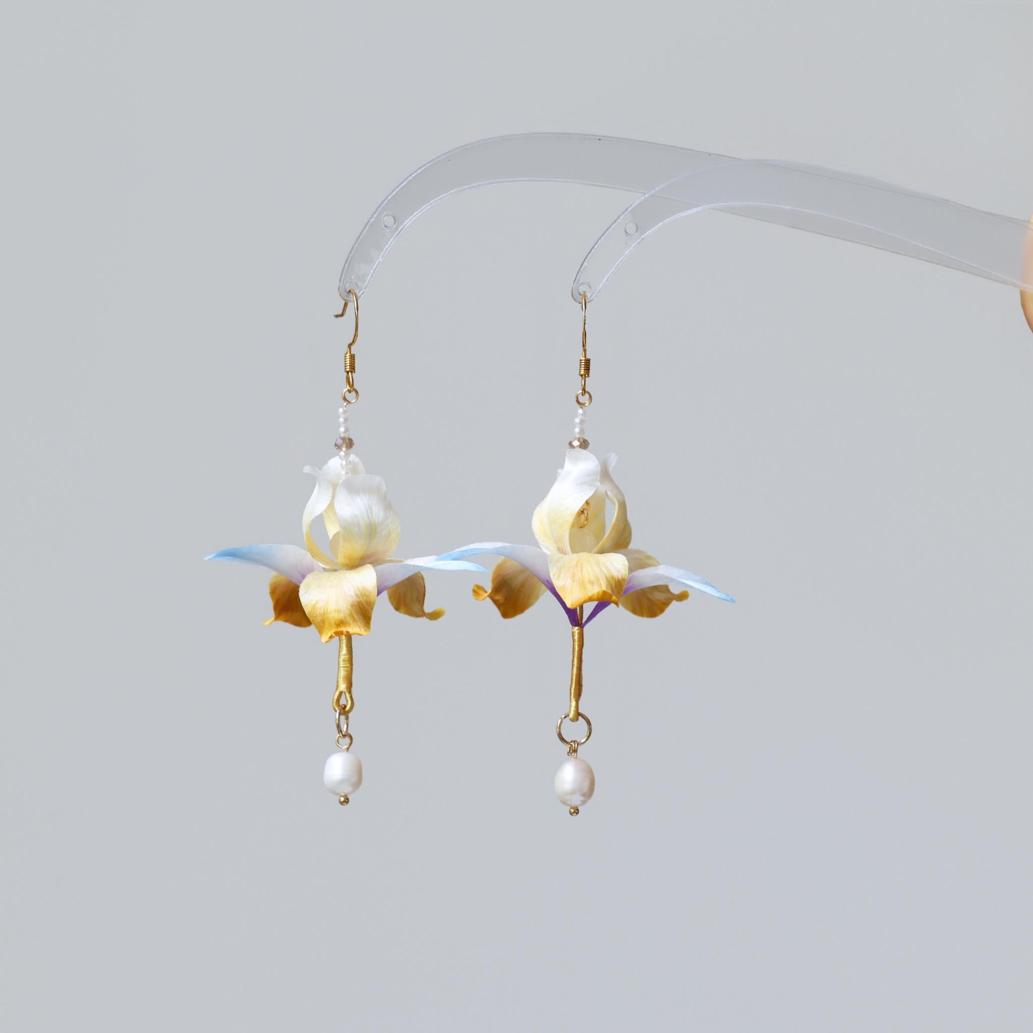 Iris Earrings No.002
